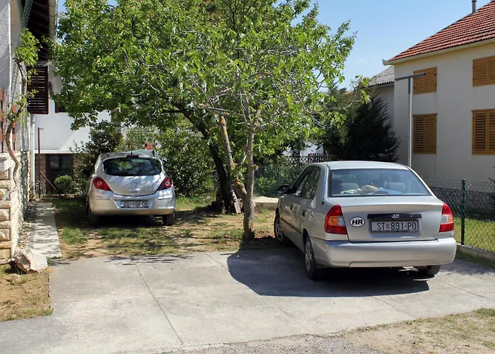 With A Parking Space Sabunike, Zadar - 6127 アパート