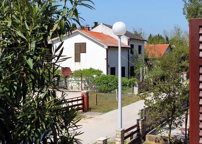 With A Parking Space Sabunike, Zadar - 6127 アパート